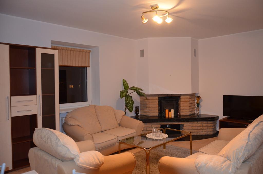 Apartments With Outdoor Spa Jacuzzi And Sauna VNO Extérieur photo