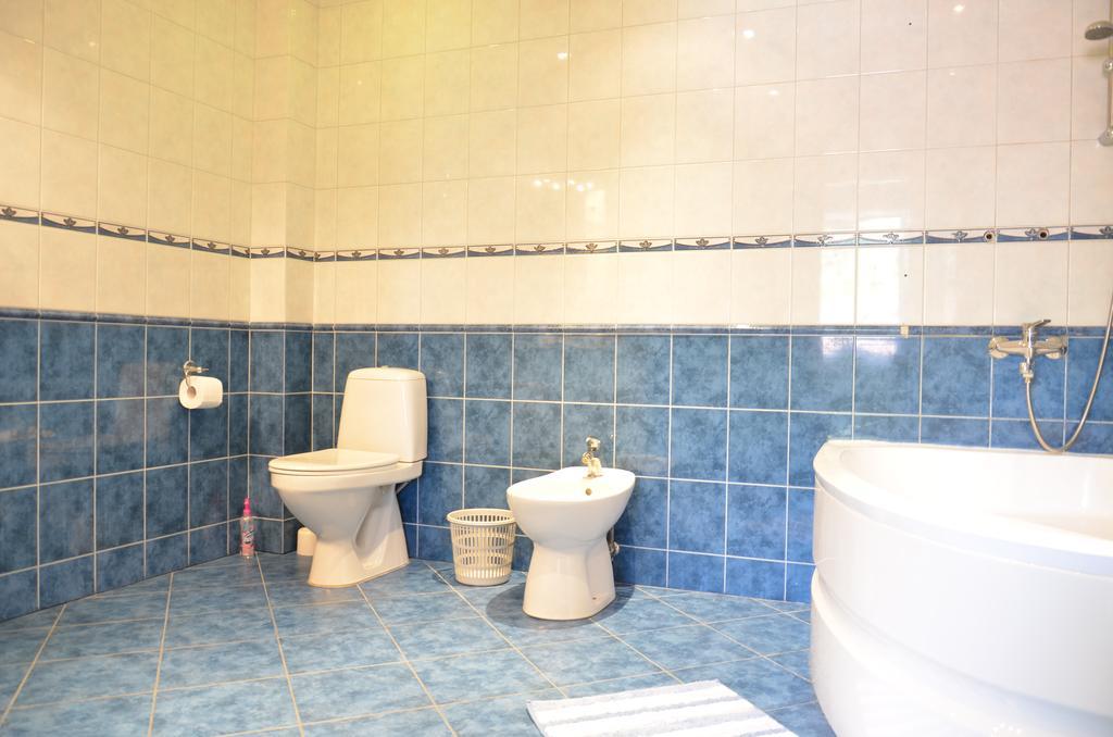 Apartments With Outdoor Spa Jacuzzi And Sauna VNO Extérieur photo