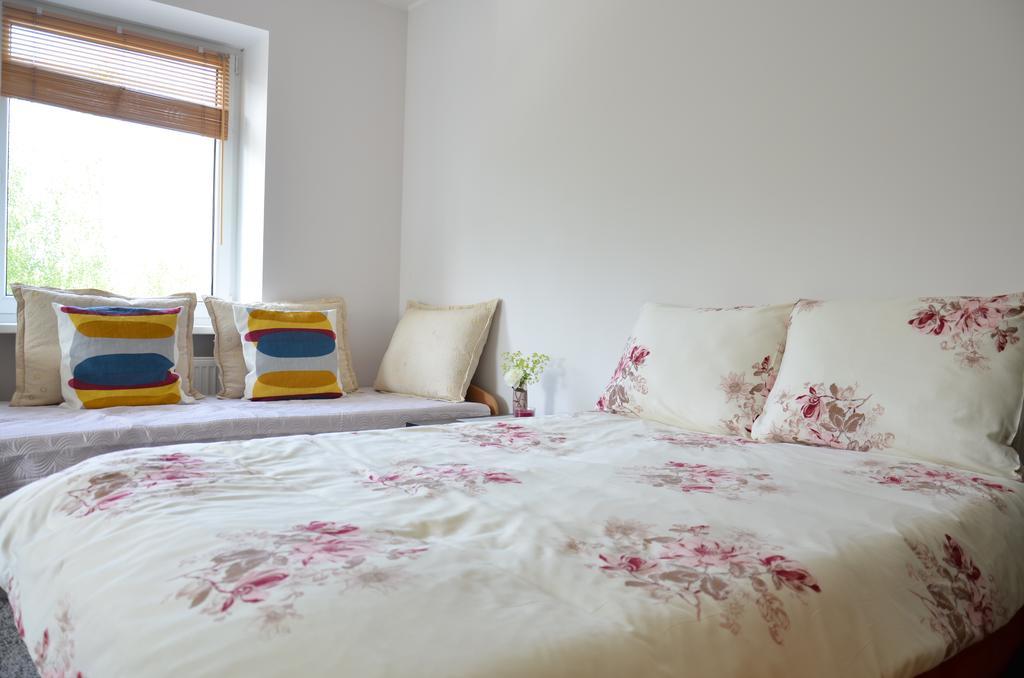 Apartments With Outdoor Spa Jacuzzi And Sauna VNO Extérieur photo